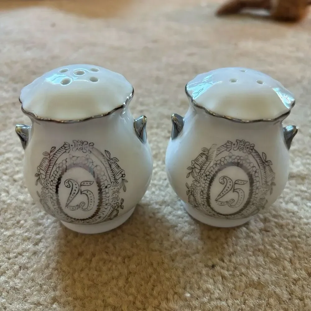 Vintage 25th Wedding Anniversary Salt & Pepper Shakers H-234 Japan